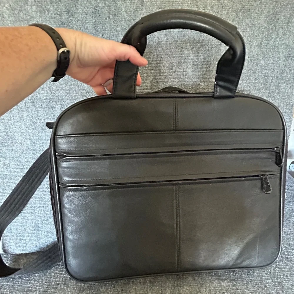 Dell Black Leather Laptop Briefcase Messenger Bag Business Travel Case